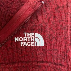 The North Face - Women’s SIZE M - Full Zip Scarlet Red Jacket - Like NEW!!!